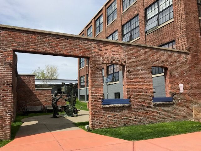 431 Pine St, Suite 301
